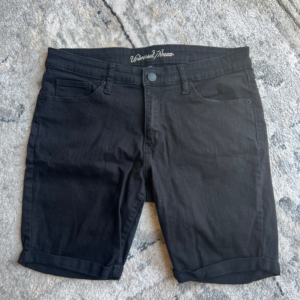 Universal Thread Black Jean Shorts